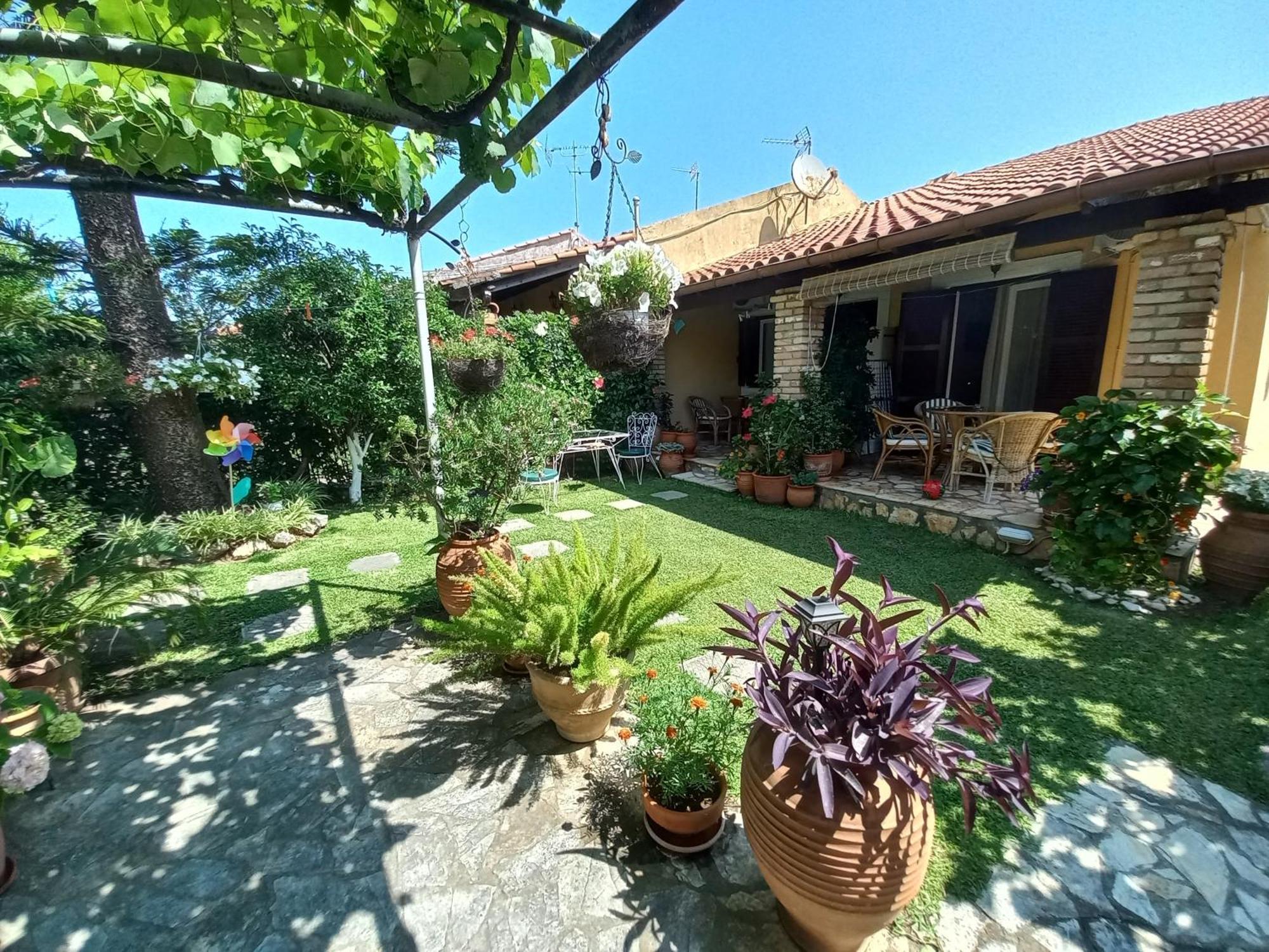 Villa Tina Country Beach Apartments Acharavi  Habitación foto